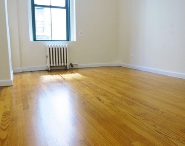 Charming UES studio with separate kitchen, dining, and living space! - Photo Thumbnail 0