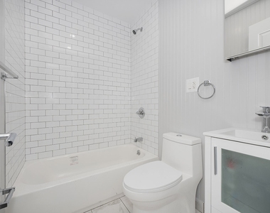 206 W 80th St - Photo Thumbnail 4