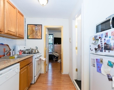 700 Sackett St  - Photo Thumbnail 6