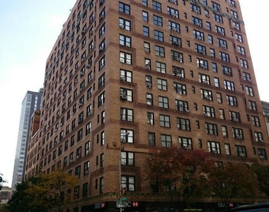 East 68th Street - Photo Thumbnail 1