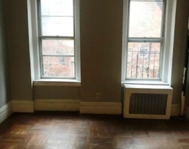 426 East 85th Street - Photo Thumbnail 3