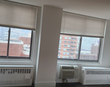 2nd Avenue - Photo Thumbnail 1