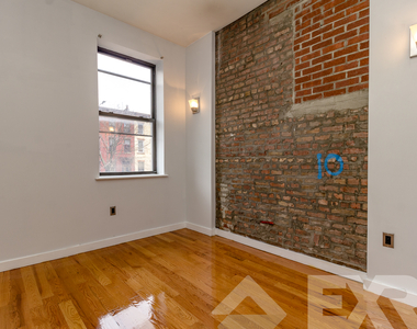 179 Putnam Avenue - Photo Thumbnail 3