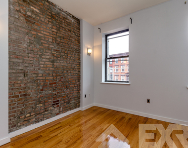 179 Putnam Avenue - Photo Thumbnail 2