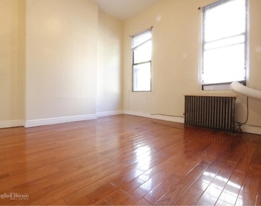 219 Roebling St - Photo Thumbnail 0