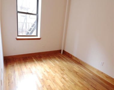 312 West 48th Street - Photo Thumbnail 5