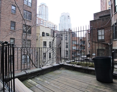 306 West 73rd Street - Photo Thumbnail 4