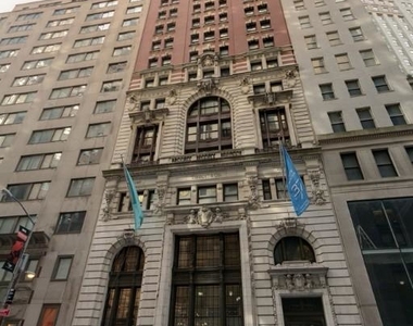 37 Wall St. - Photo Thumbnail 13