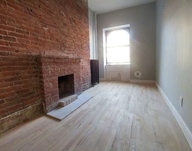 156 West 76th Street - Photo Thumbnail 4