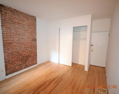 214 East 82nd Street - Photo Thumbnail 1