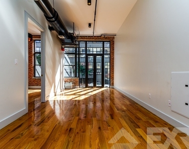 255 Mckibbin Street - Photo Thumbnail 1