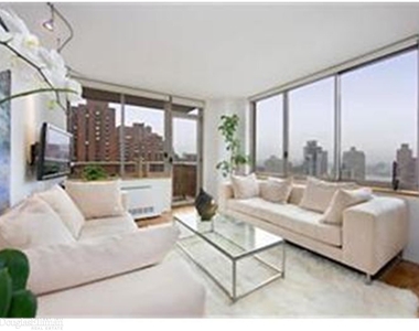 200 East 89th St - Photo Thumbnail 0