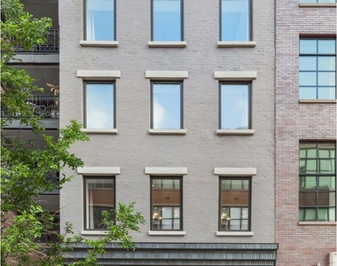 370 West 11th St - Photo Thumbnail 0