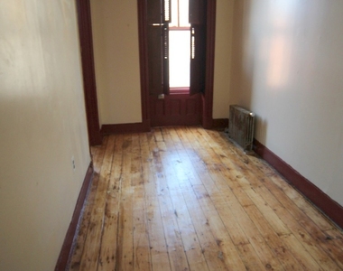 222 Lewis Ave - Photo Thumbnail 6