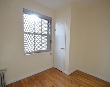 516 w 136 st  - Photo Thumbnail 2