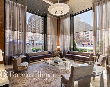 900 Park Avenue - Photo Thumbnail 8