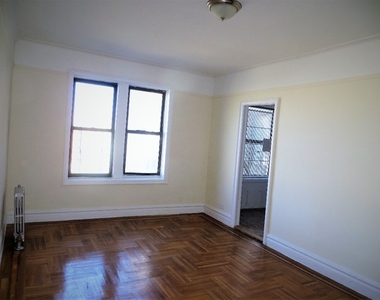 2084 Bronx Park East - Photo Thumbnail 5