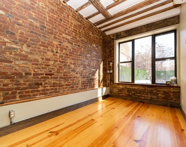 1467 Bedford Ave - Photo Thumbnail 1