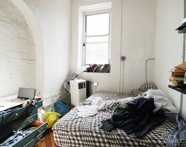 885 Park Ave (bk) - Photo Thumbnail 3