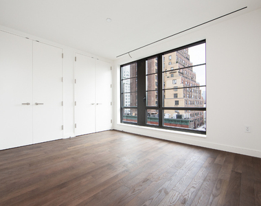 211 West 14th Street - Photo Thumbnail 5