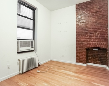 1295 Lexington Avenue - Photo Thumbnail 5