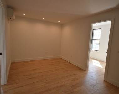 1020 Manhattan Avenue - Photo Thumbnail 5