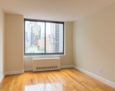 235 West 48th Street, Apt. 18F - Photo Thumbnail 3