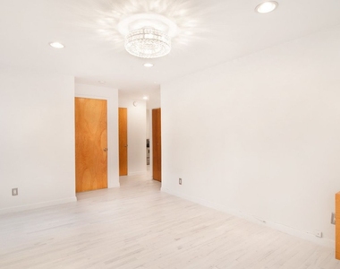 150 West 58th Street, Apt. 11C - Photo Thumbnail 11