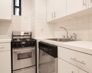 150 West 58th Street, Apt. 11C - Photo Thumbnail 6