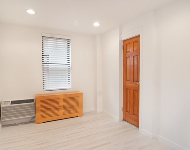 150 West 58th Street, Apt. 11C - Photo Thumbnail 9