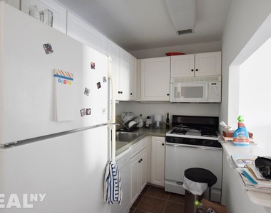 152 Ludlow St - Photo Thumbnail 3