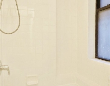 234 East 58th Street, Apt. 19 - Photo Thumbnail 7