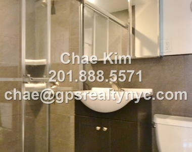 967 Columbus Avenue - Photo Thumbnail 5