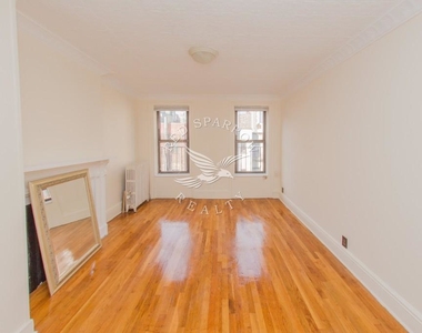 327 East 88th Street - Photo Thumbnail 1