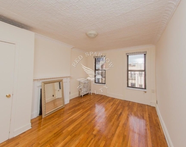 327 East 88th Street - Photo Thumbnail 2