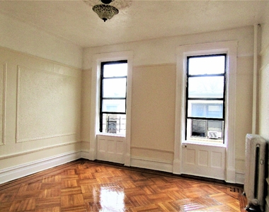 470 Eastern Parkway - Photo Thumbnail 1