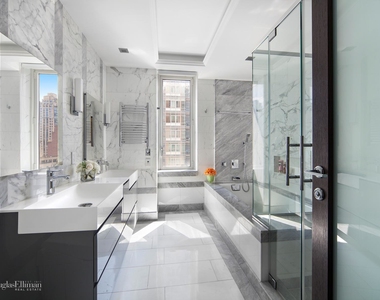 250 East 53rd St - Photo Thumbnail 8