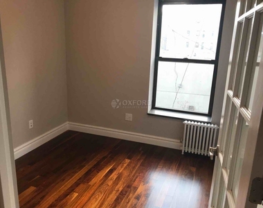 1590 Lexington Avenue - Photo Thumbnail 4