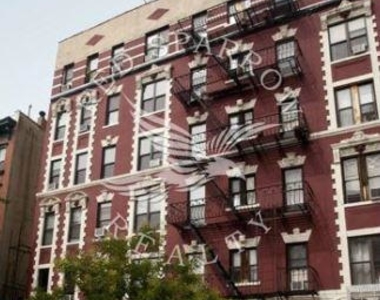 East 11th Street - Photo Thumbnail 5