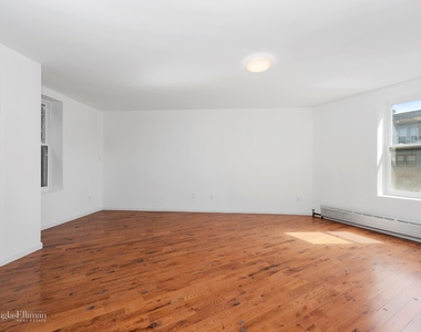 1535 Flatbush Avenue - Photo Thumbnail 4