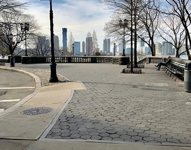 Battery Park City - Photo Thumbnail 8