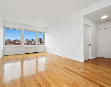 Copy of Fulton  St. - Photo Thumbnail 3