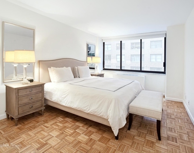 510 East 80th St - Photo Thumbnail 5