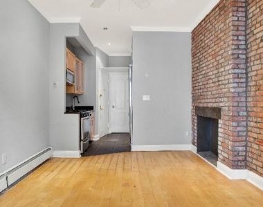 40 Avenue B, New York, NY 10009 - Photo Thumbnail 1