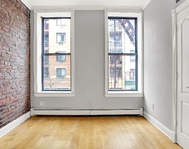 40 Avenue B, New York, NY 10009 - Photo Thumbnail 2