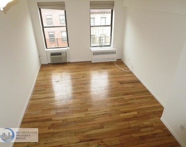 690 Greenwich Street - Photo Thumbnail 1