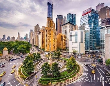 West 58th Street - Photo Thumbnail 1