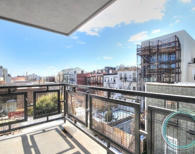 854 Metropolitan Avenue - Photo Thumbnail 5