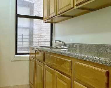 647 West 172 - Photo Thumbnail 2