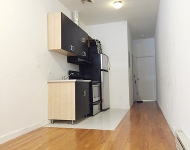 1399 Greene Ave - Photo Thumbnail 3